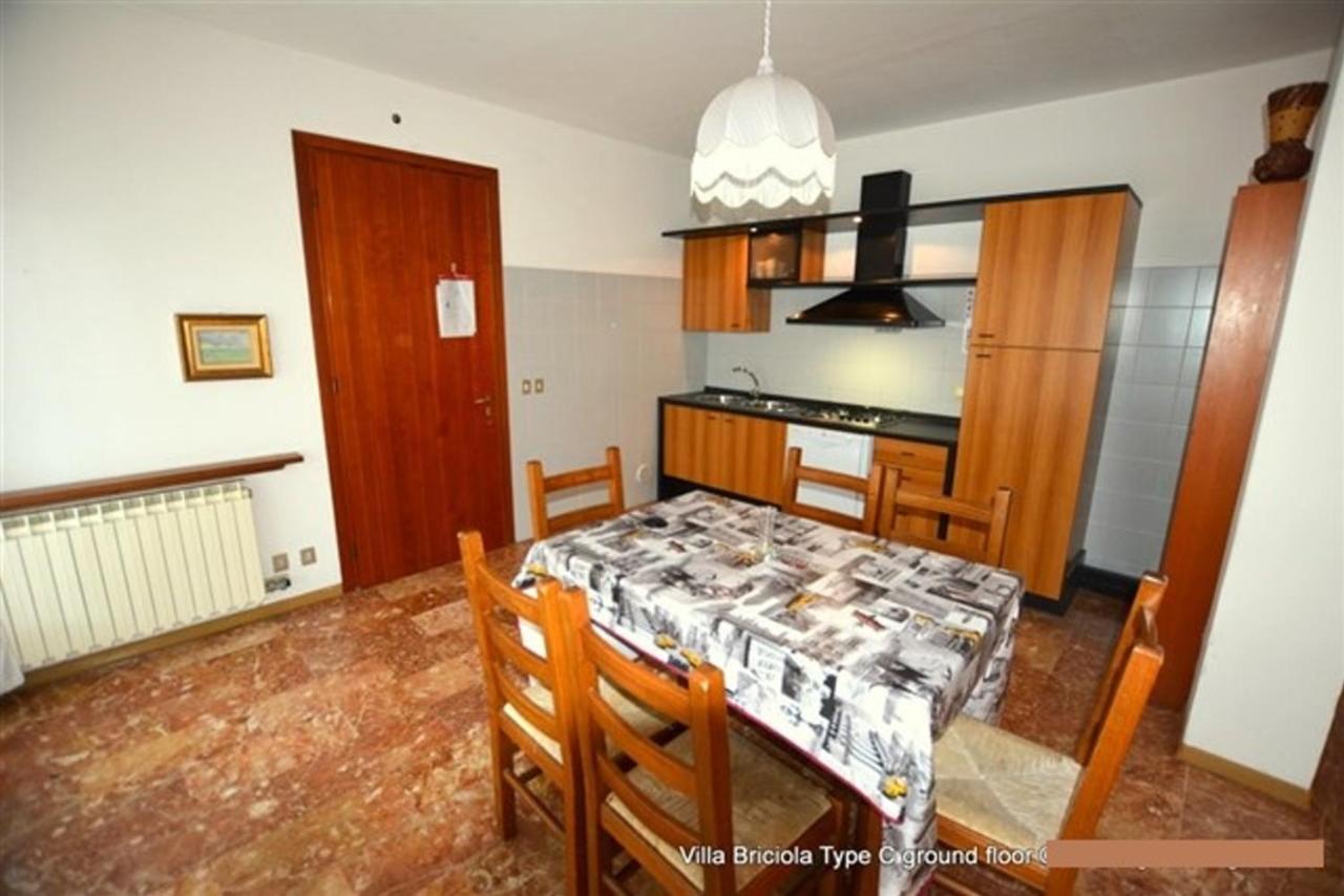 Lignano Exclusive With Pool Apartment Lignano Sabbiadoro Exterior photo
